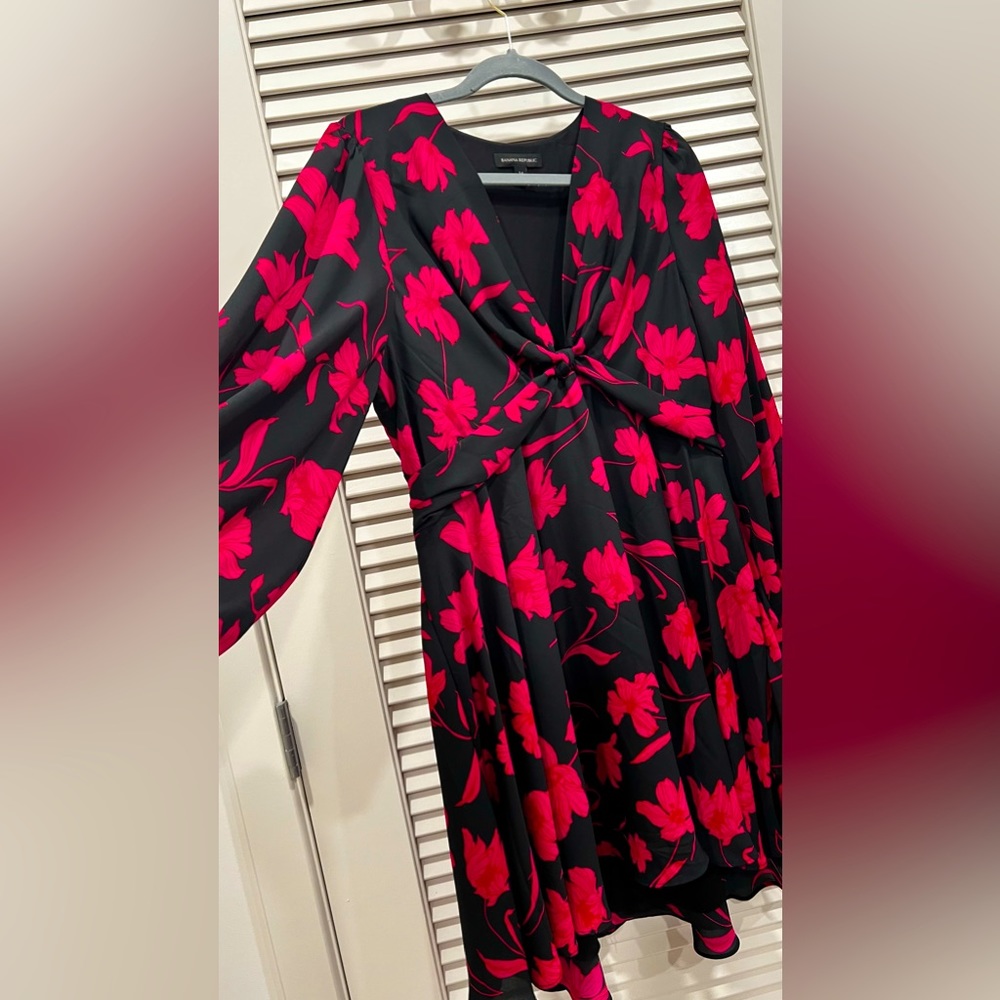 Banana Rep dress size 14